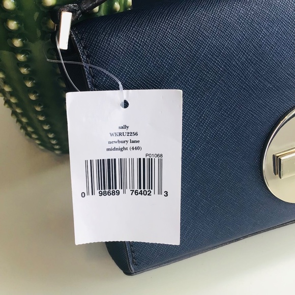 KATE SPADE midnight blue crossbody bag, Newbury Lane in Saffiano leather BNWT - Picture 4 of 14
